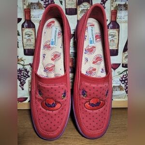 Grasshoppers By‎ Keds Women's Sz 6.5 Red Hat Society Cushioned Slip Ons